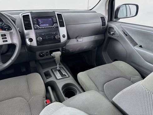 Used 2018 Nissan Frontier SV AWD/4WD image 25