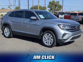 Used 2023 Volkswagen Atlas Cross Sport SE image 1