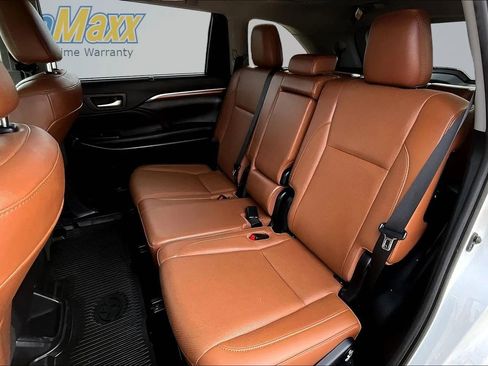 Used 2019 Toyota Highlander Limited AWD/4WD image 22