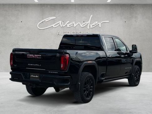 Used 2021 GMC Sierra 2500 Denali w/ Denali Black Diamond Edition AWD/4WD image 16