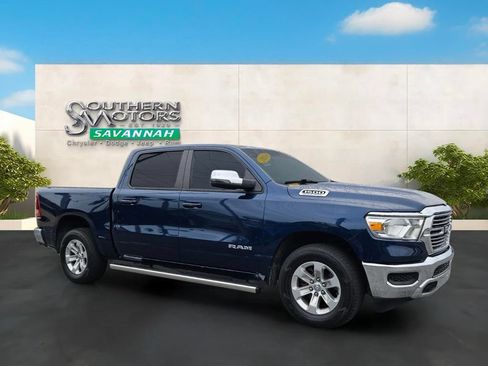 Used 2024 RAM 1500 Laramie AWD/4WD image 7