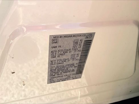 Used 2017 Nissan Pathfinder Platinum w/ Midnight Edition Package FWD image 31