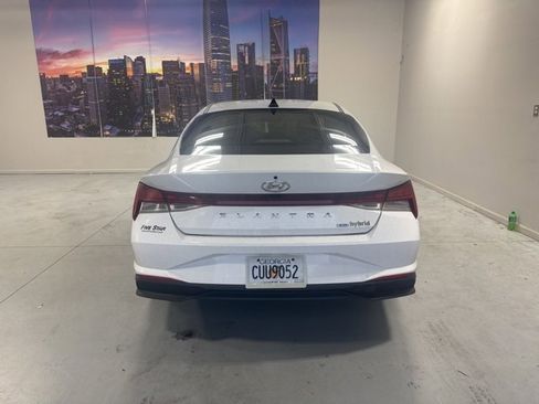 Used 2023 Hyundai Elantra Blue w/ Preferred Accessory Package image 7