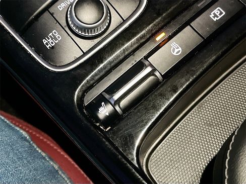 Used 2022 Kia Stinger GT-Line w/ Sun & Sound Package image 21