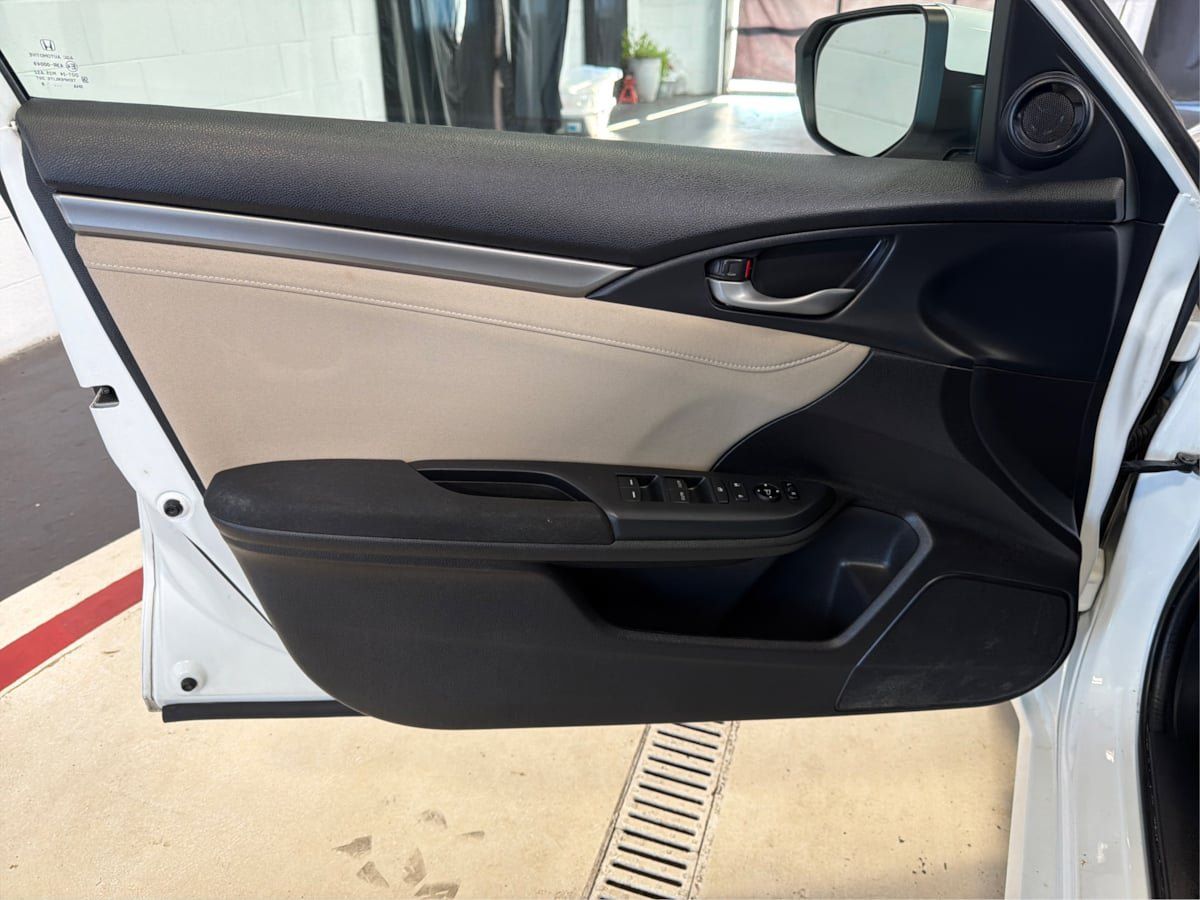 Used 2018 Honda Civic EX image 23