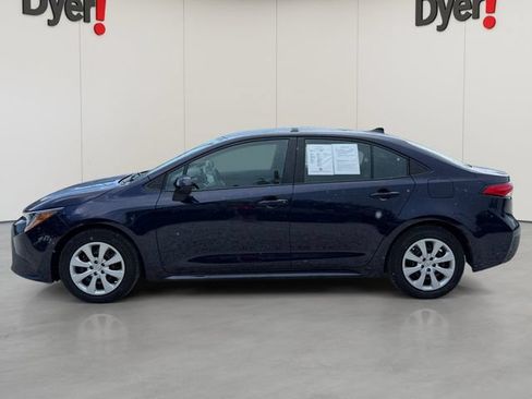 Used 2022 Toyota Corolla LE FWD image 2