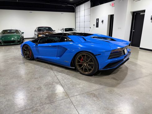 Used 2018 Lamborghini Aventador S AWD/4WD image 49