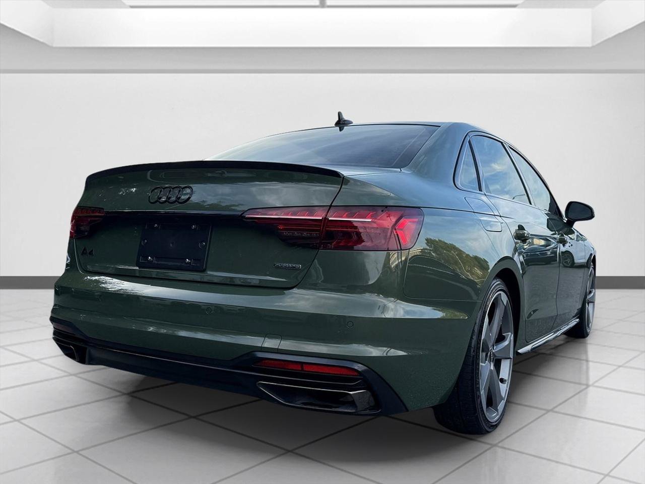 Used 2023 Audi A4 2.0T Premium Plus w/ Premium Plus Package AWD/4WD image 5