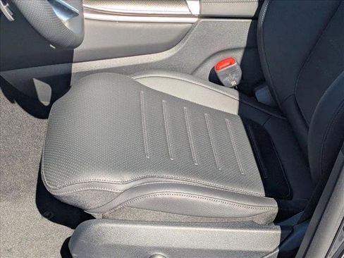 New 2026 Mercedes-Benz GLC 300 image 4