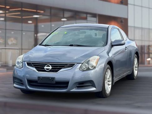 Used 2010 Nissan Altima 2.5 S FWD image 2