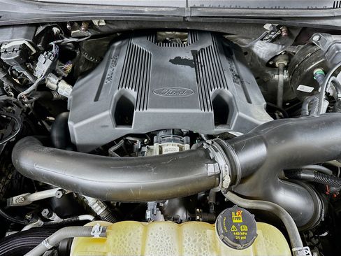 Used 2019 Ford F150 Lariat AWD/4WD image 32