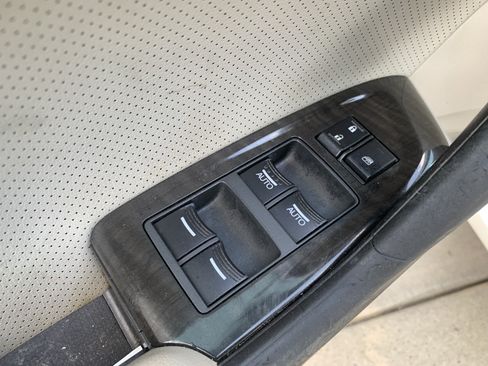 Used 2012 Acura TSX Sport Wagon FWD image 15