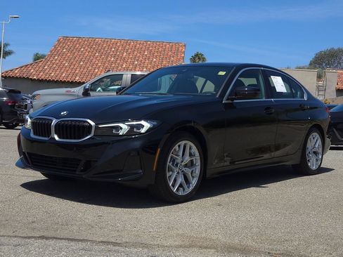Used 2025 BMW 330i Sedan w/ Premium Package RWD image 4