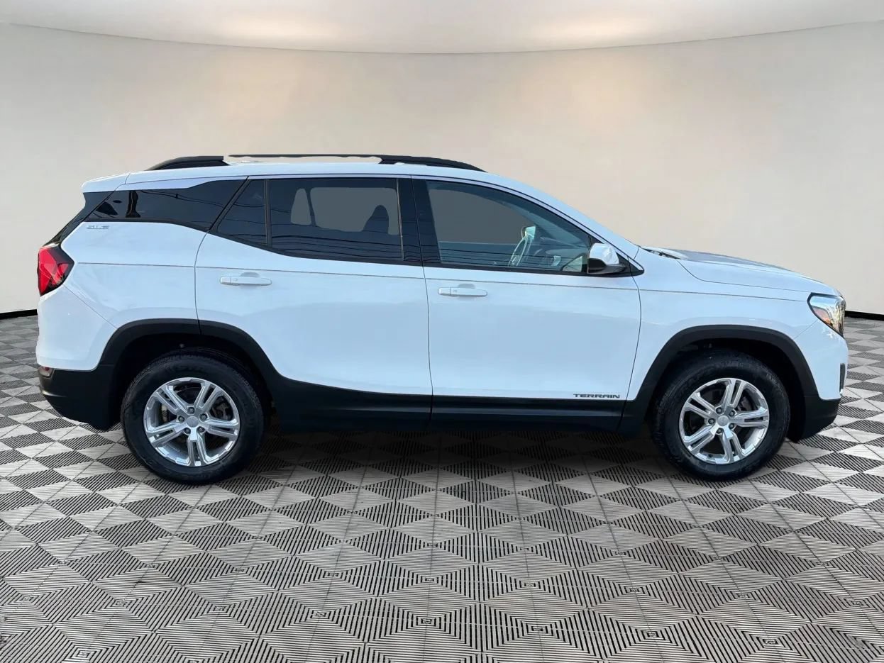 Used 2019 GMC Terrain SLE w/ Driver Convenience Package AWD/4WD image 8