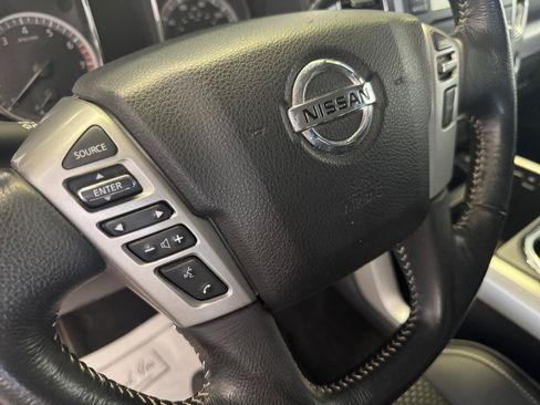 Used 2019 Nissan Titan Platinum Reserve AWD/4WD image 21