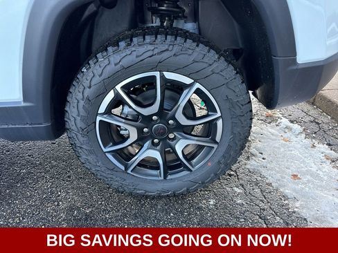 New 2025 Jeep Compass Trailhawk w/ Trailhawk Elite Group image 17