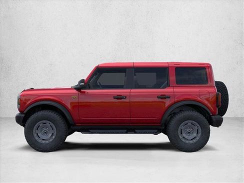 New 2025 Ford Bronco Badlands image 3