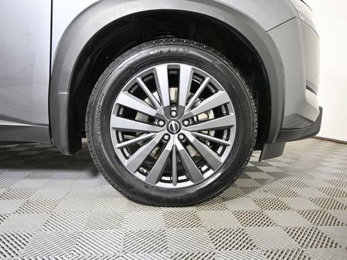 Used 2024 Nissan Pathfinder SL w/ SL Premium Package AWD/4WD image 11