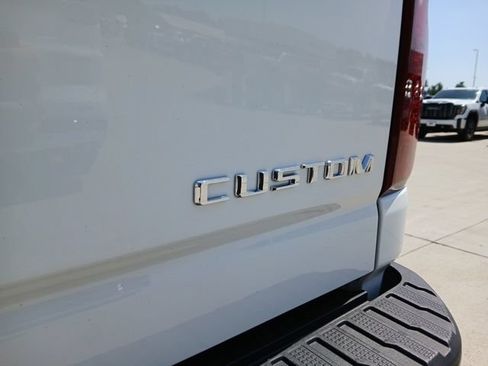 Certified 2022 Chevrolet Silverado 2500 Custom w/ Custom Convenience Package AWD/4WD image 32