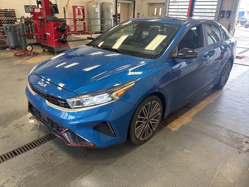 Used 2023 Kia Forte GT w/ GT2 Package FWD image 2