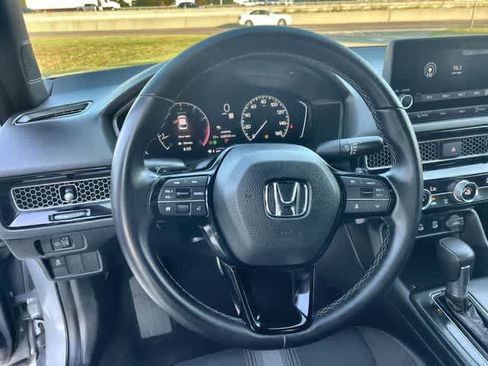 Certified 2025 Honda Civic Sport image 17