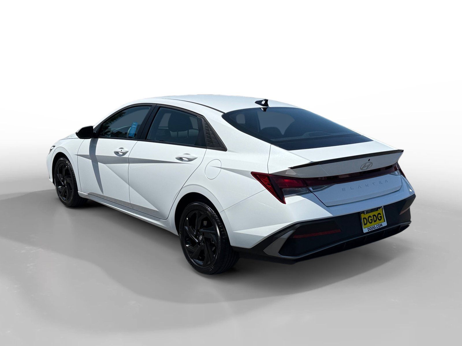 Certified 2026 Hyundai Elantra Sport FWD image 3