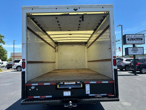 Used 2021 GMC Savana 3500 Extended w/ Power Convenience Package RWD image 8