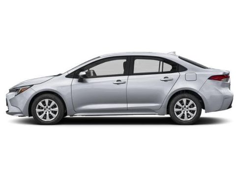 Used 2025 Toyota Corolla LE FWD image 3