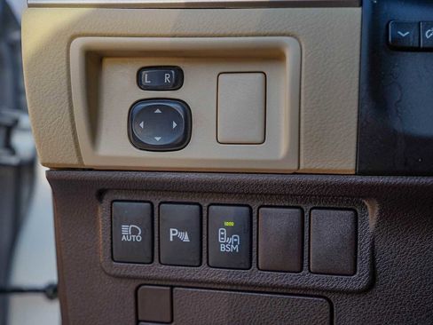 Used 2018 Lexus ES 350 image 23