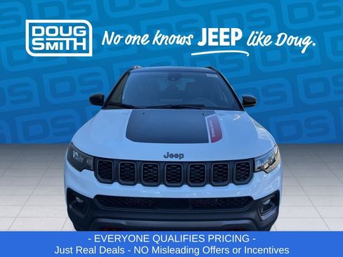 New 2026 Jeep Compass Trailhawk image 8