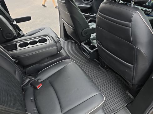 Used 2023 Honda Odyssey Elite image 11