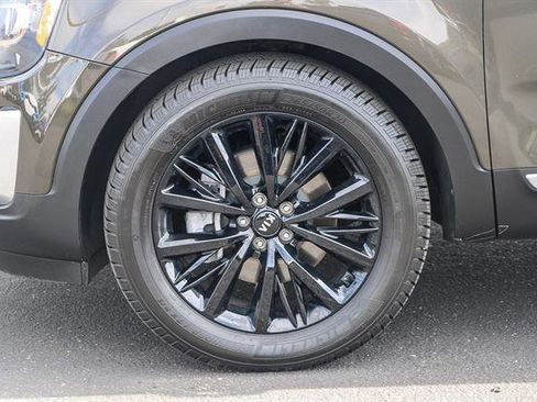 Used 2021 Kia Telluride SX image 9