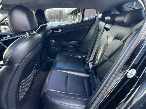 Used 2018 Kia Stinger Premium image 11