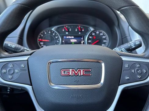 Used 2024 GMC Terrain SLE AWD/4WD image 35