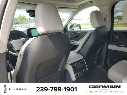New 2025 Lincoln Aviator 2WD w/ Equipment Group 101A image 21