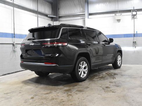 Used 2022 Jeep Grand Cherokee L Limited AWD/4WD image 27