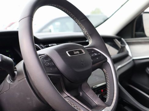 Used 2023 Jeep Grand Cherokee 4WD 4xe image 25