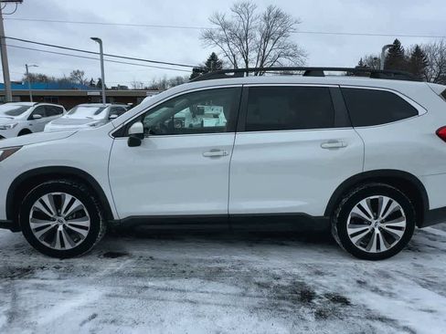 Used 2019 Subaru Ascent Premium image 5