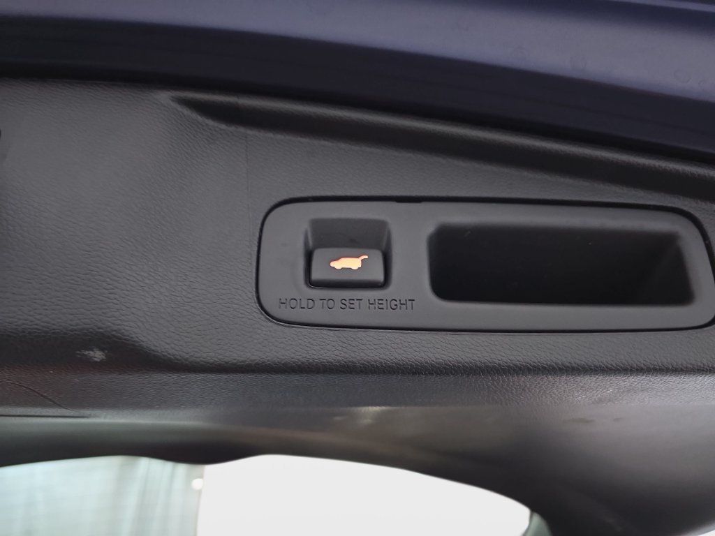 Used 2021 Honda CR-V Touring image 16