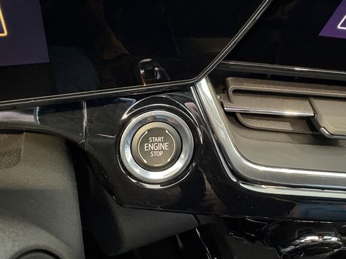 New 2026 Chevrolet Trax RS w/ Sunroof Package image 12