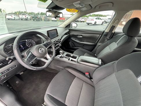 Used 2021 Nissan Sentra SV image 12