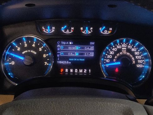 Used 2013 Ford F150 XLT w/ Luxury Equipment Group RWD image 23