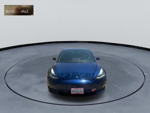 Used 2018 Tesla Model 3 Long Range RWD image 4