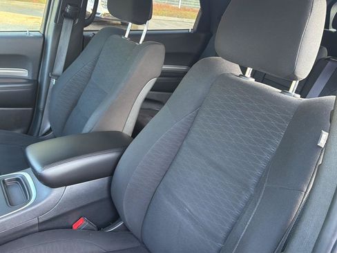 Used 2020 Dodge Durango SXT RWD image 28