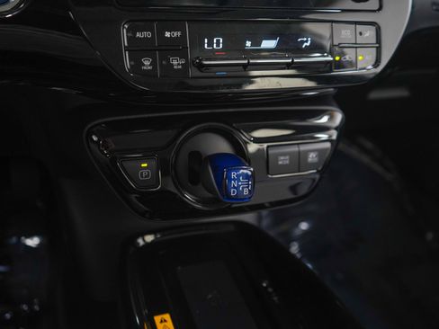 Used 2020 Toyota Prius XLE w/ Advanced Technology Package FWD image 22
