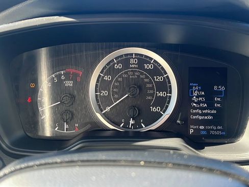 Used 2022 Toyota Corolla LE image 11