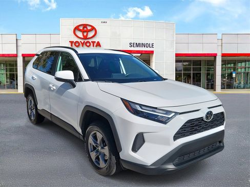 Used 2024 Toyota RAV4 XLE image 2