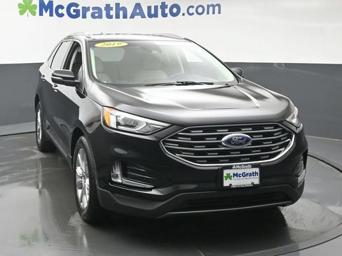 Used 2019 Ford Edge Titanium AWD/4WD image 5
