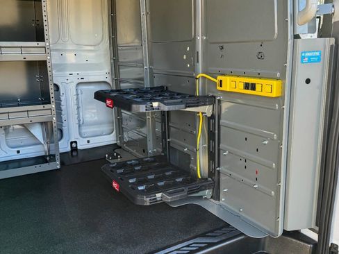 Used 2024 Ford E-Transit Low Roof image 17