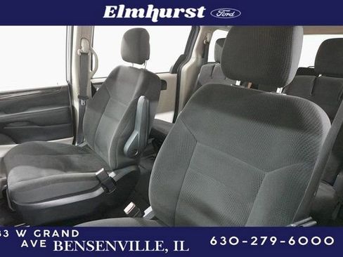 Used 2017 Dodge Grand Caravan SE w/ Power Window Group image 12